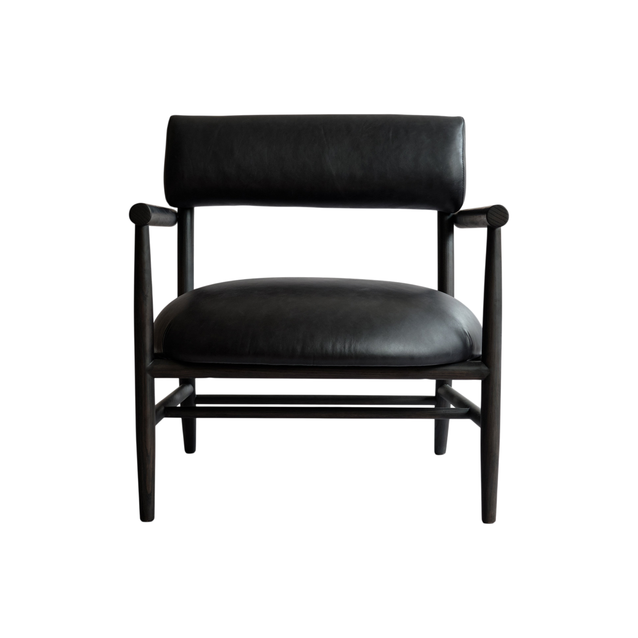 Nama Lounge Chair