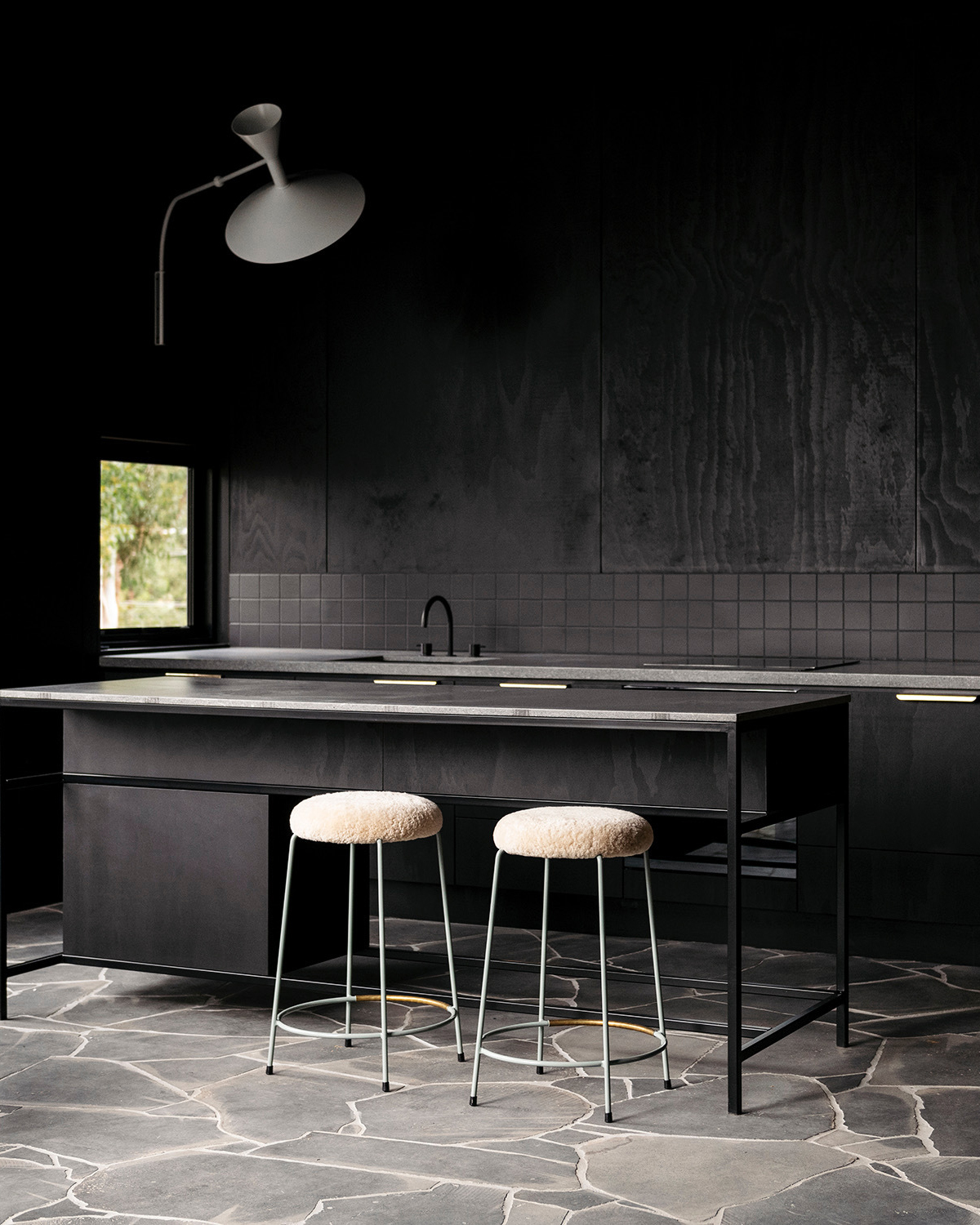 Iva Stool Backless 75H