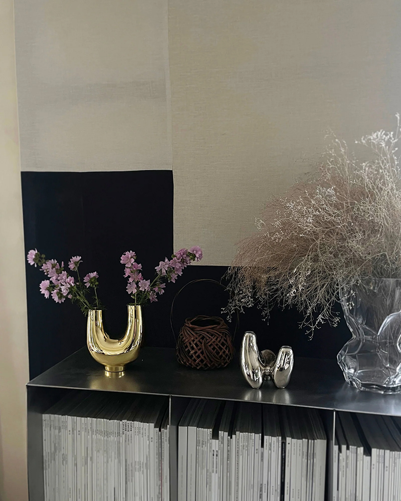 Kazumi Vase, Brass
