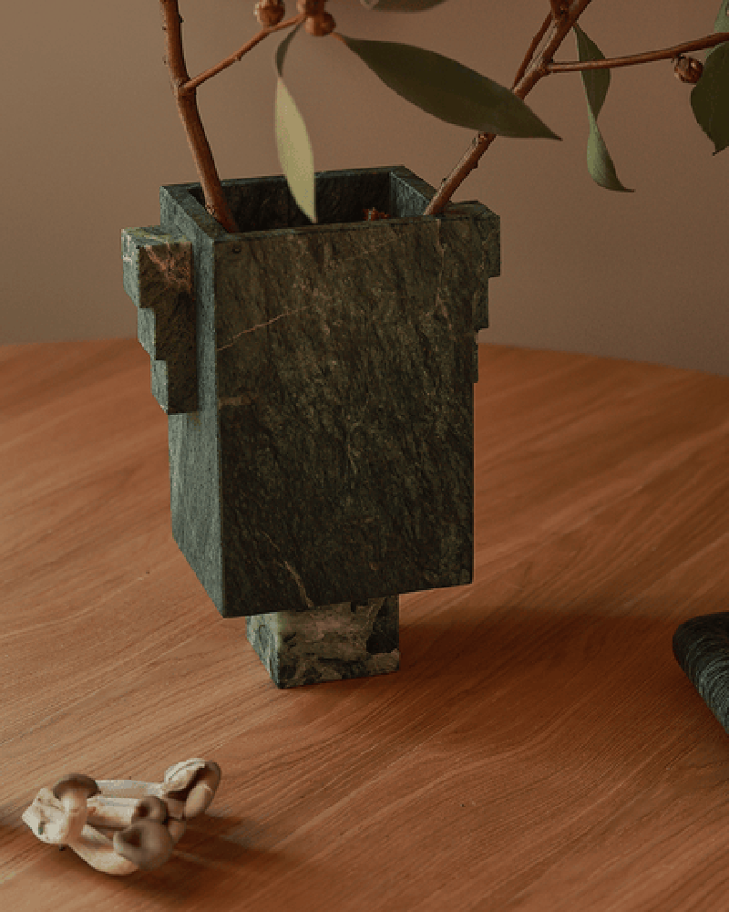 Trunk Vase Wing
