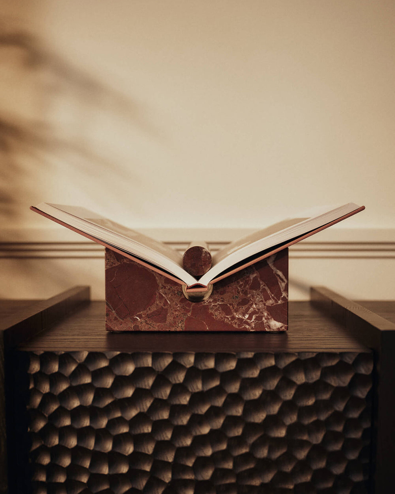 Tvara Book Stand