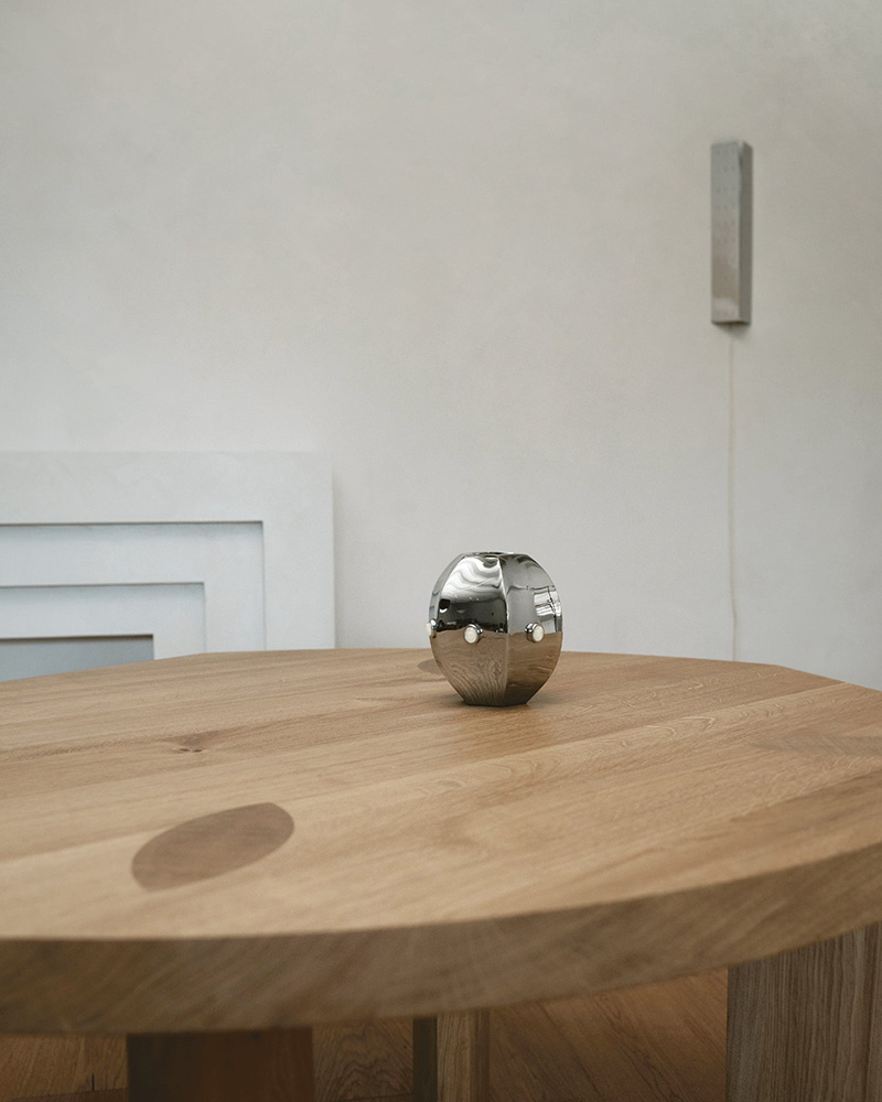 Evi Vase Steel