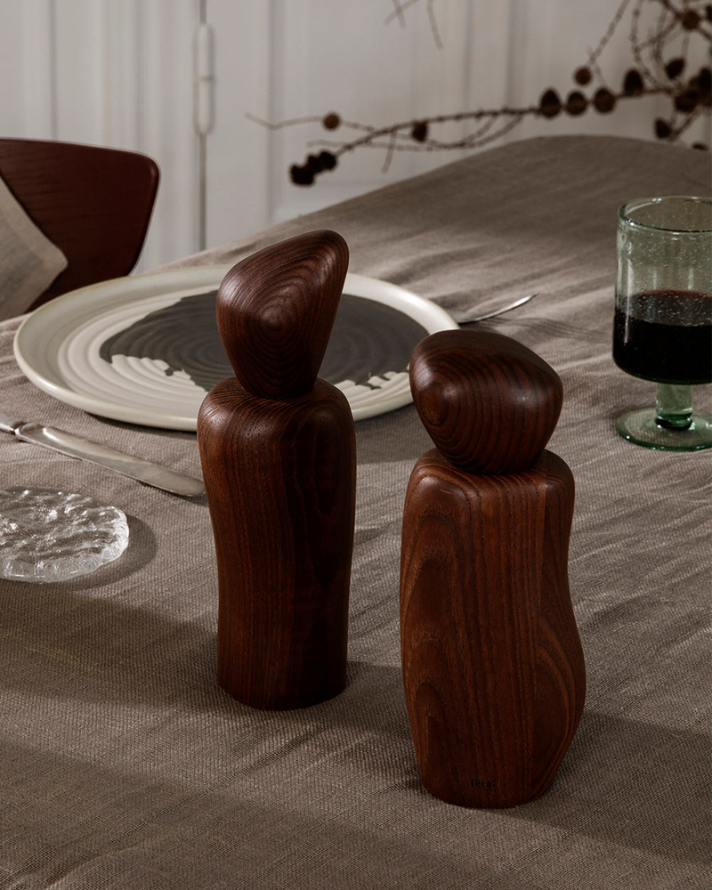 Pebble Grinder Dark Brown
