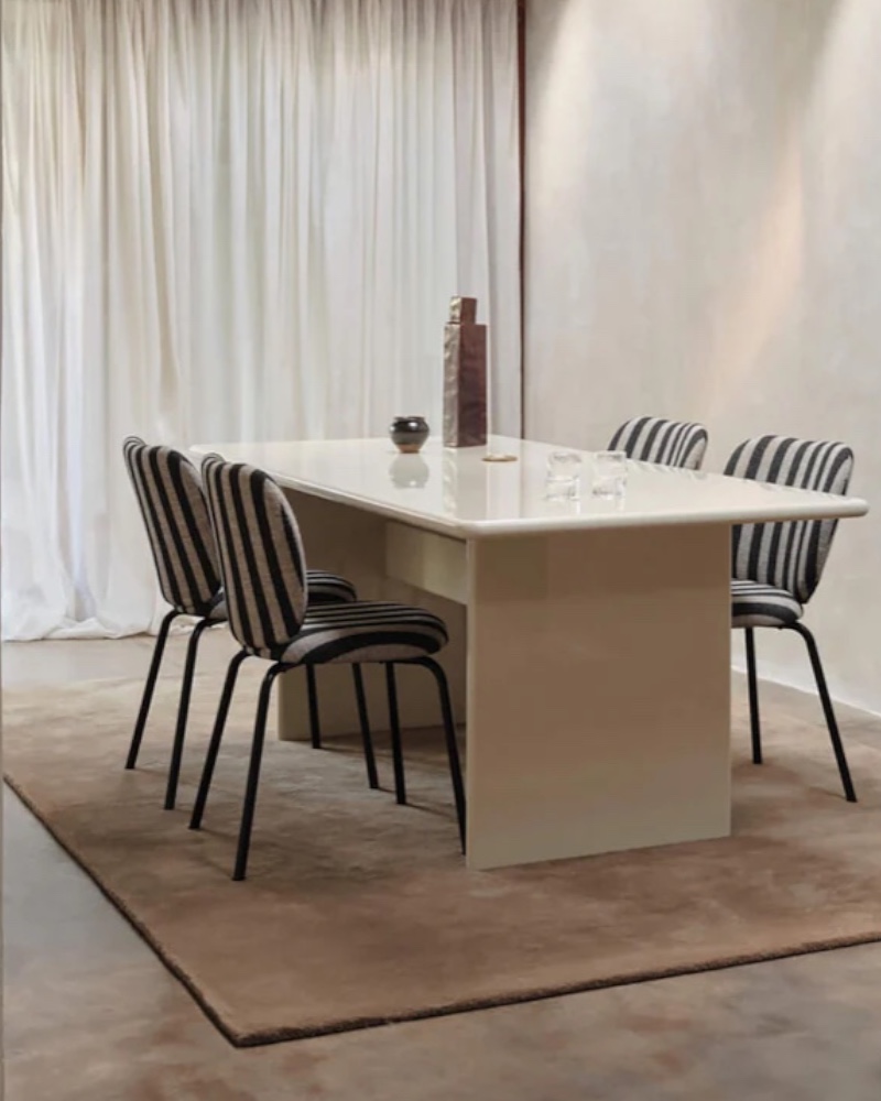 Rink Dining Table