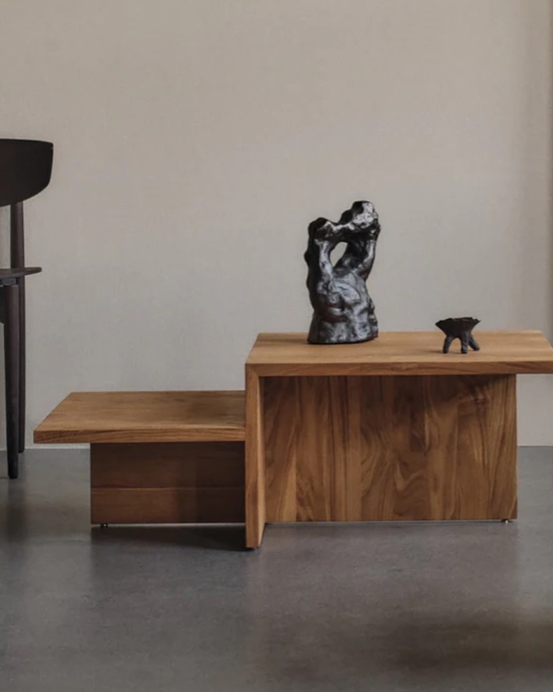 Distinct Coffee Table Oak