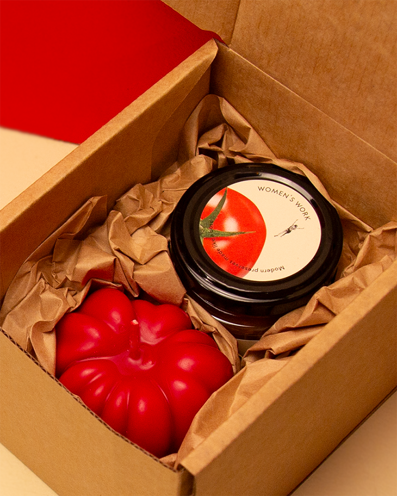 A Relish & Candle Gift Set