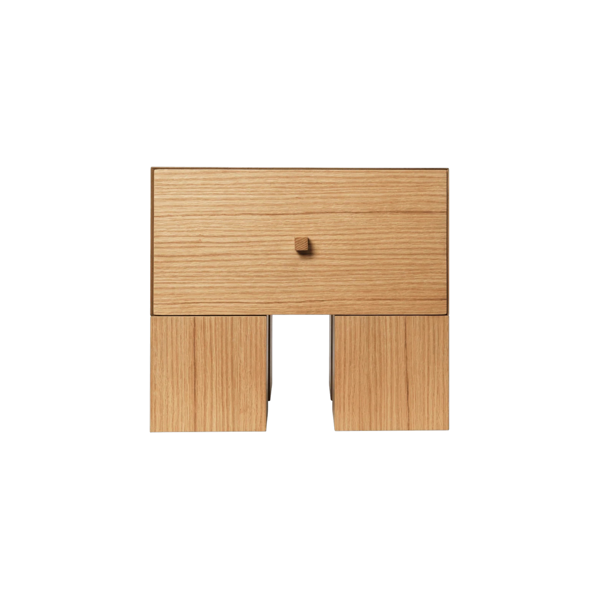 Kuben Bedside Table