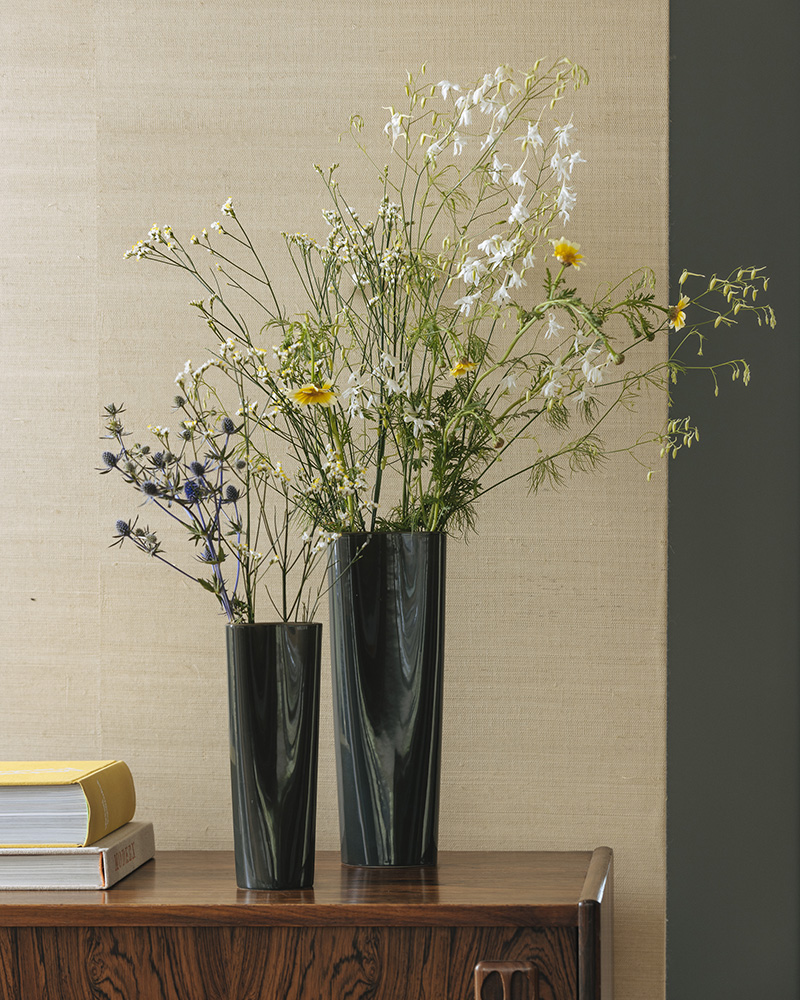 Pinch Vase Charcoal