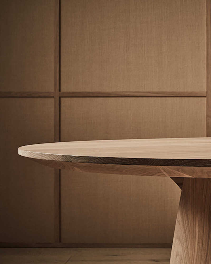 Sala Dining Table