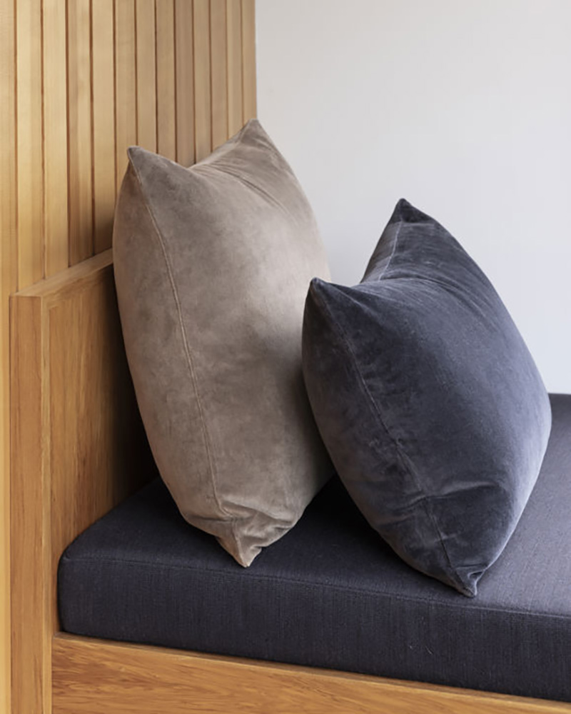 Velvet Cushion Doe